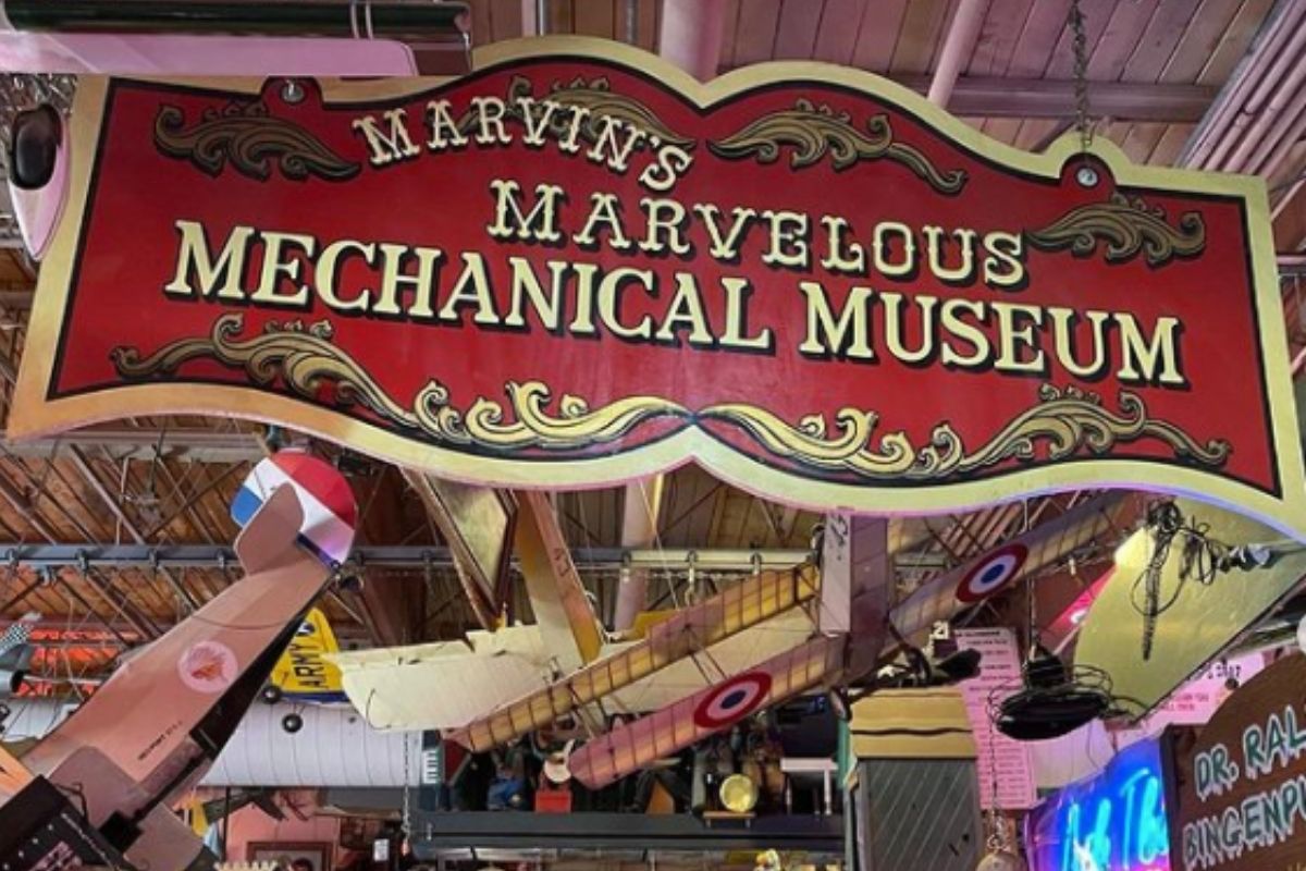 Marvin's Marvelous Mechanical Museum